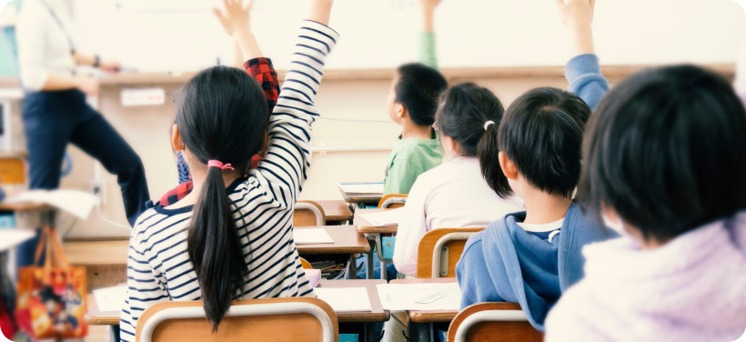 小学校での環境授業やエコロジストとしての講義 写真